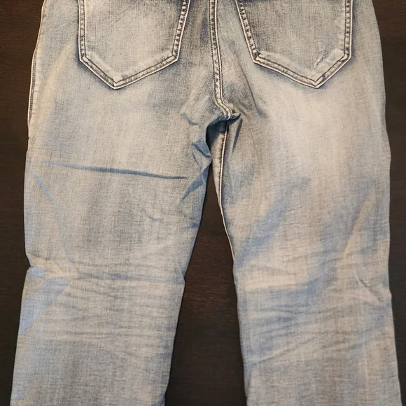 WOMEN'S ROCK & REPUBLIC DISTRESSED DENIM JEANS SIZE 10- EXCELLENT USED CONDITION - Picture 4 of 6